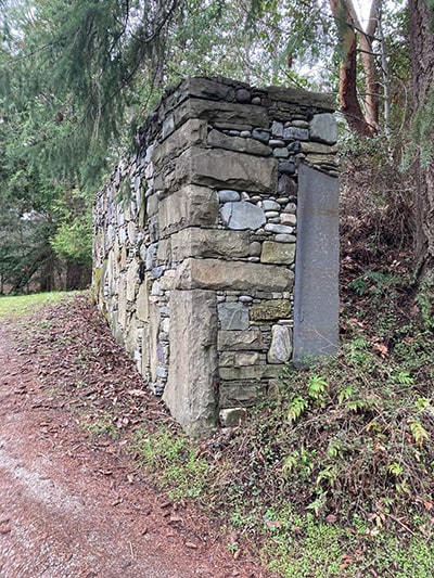 Mortared column view form side.